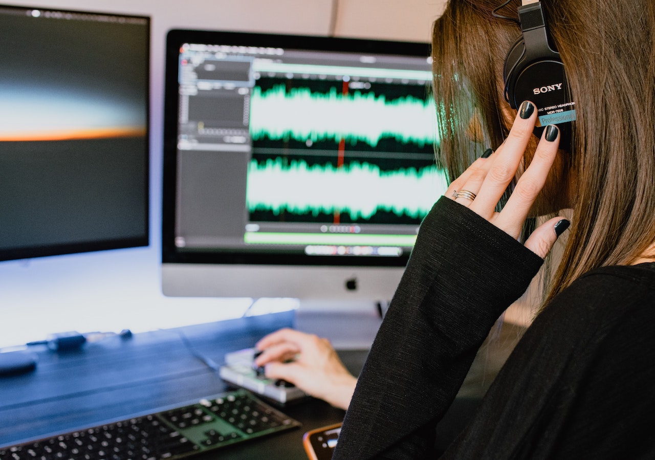 Advantages of Transcribing Audio to Text